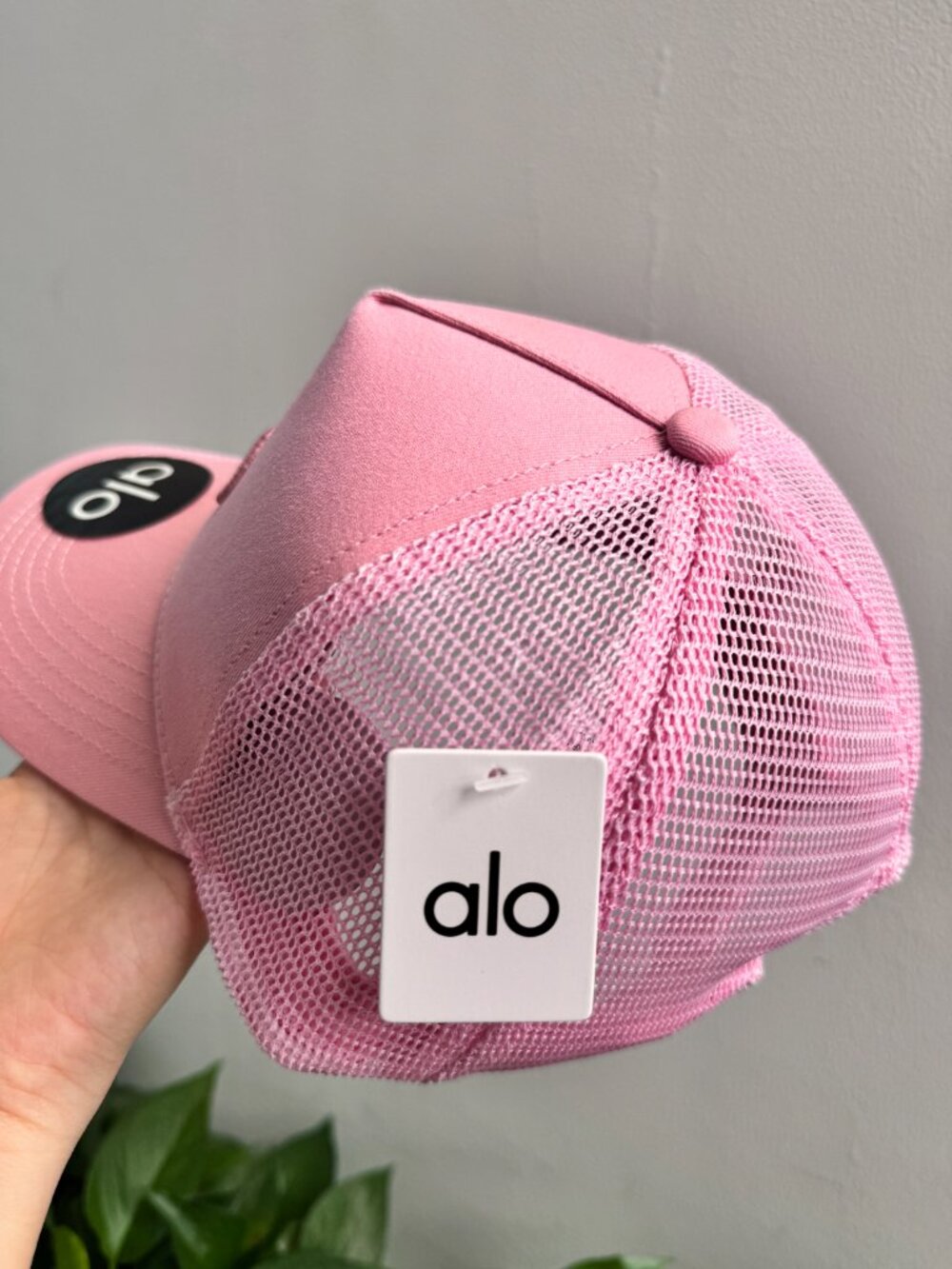 Alo Yoga District Trucker Hat Pink 💗💗 Adjustable baseball Leisure/sports cap - Picture 4 of 4